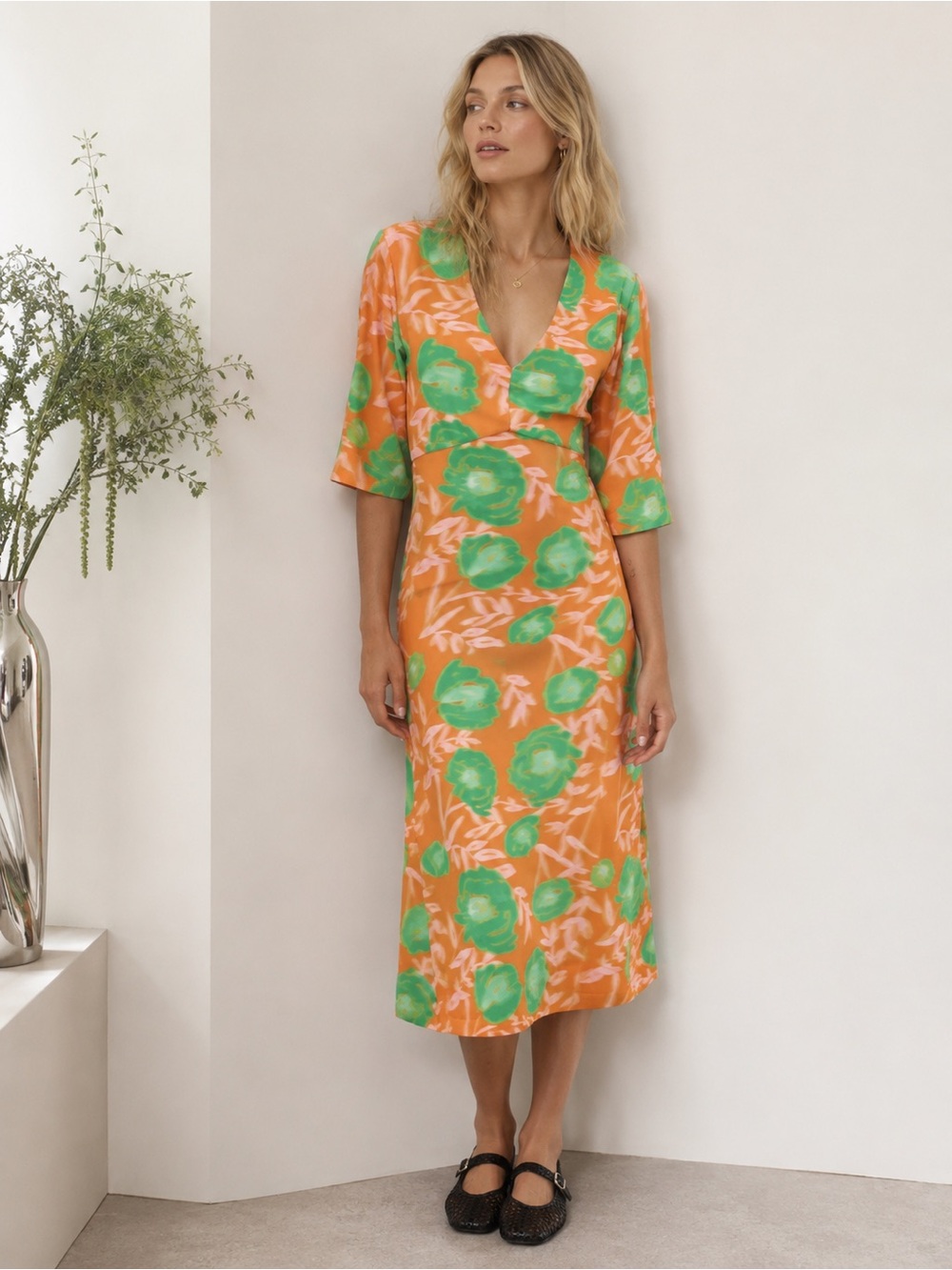 NWT GANNI Women's Printed Light Crepe V-Neck Dress in Vibrant Orange Size 34